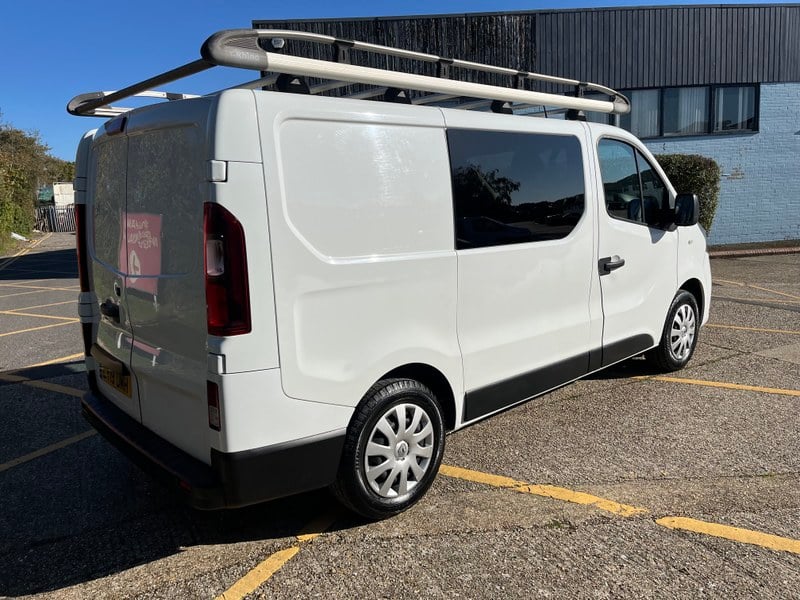 2019 Renault Trafic - 2 2019 Renault Trafic - 2