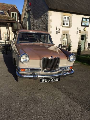 RILEY 4/72 1964 2 OWNERS, 23,000 MILES. EXCELLENT SOLD
