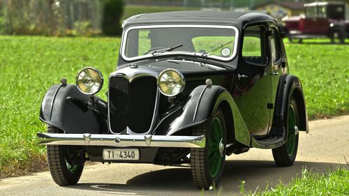 Picture of 1935 Riley Kestrel 15/6 four light saloon. - For Sale