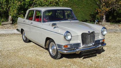 Riley 4/72 Farina (Auto) – Restored/Low Owners