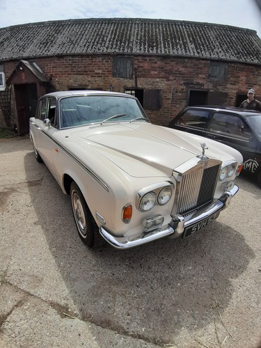 1976 Stunning  looking car fully restored SOLD