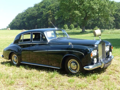 1963 RR Silver Cloud III - Classic Rolls-Royce with sovereign cha In vendita