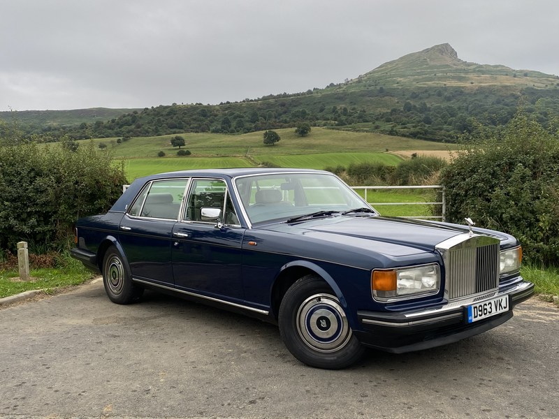 ROLLS-ROYCE SILVER SPUR - MUCH RECENT EXPENDITURE, LOVELY