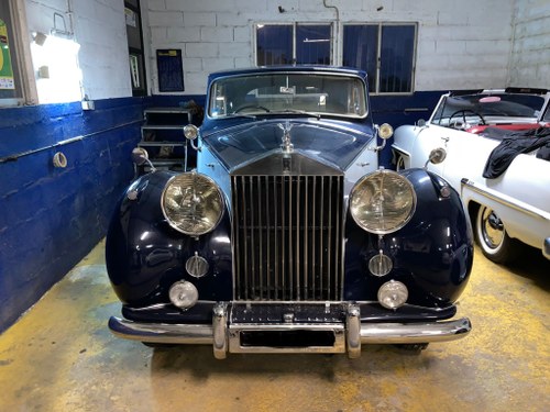 1952 Rolls-Royce Silver Wraith LWB with separation For Sale