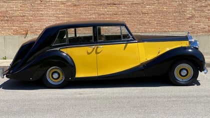 #23266 1951 Rolls-Royce Silver Wraith