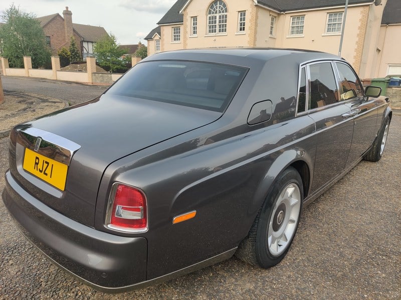 2003 Rolls Royce Phantom - 7