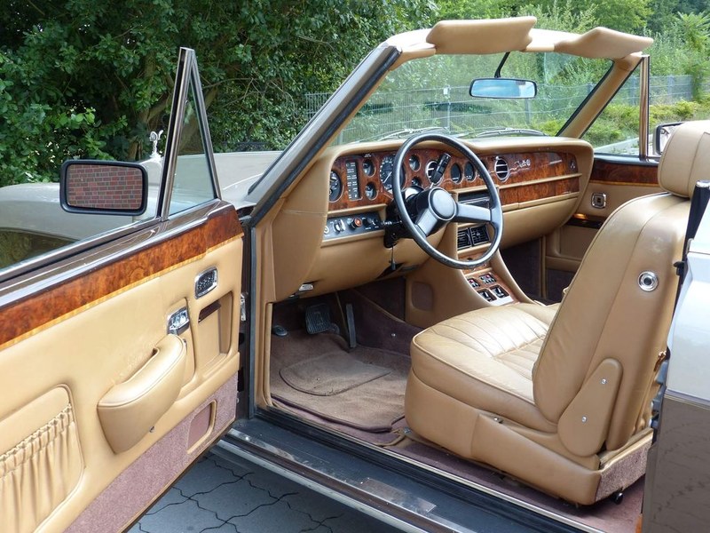 1986 Rolls Royce Corniche - 7