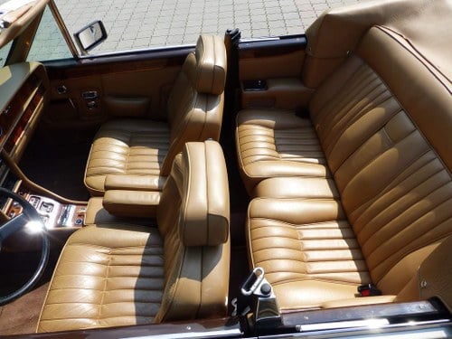 1986 Rolls Royce Corniche - 9