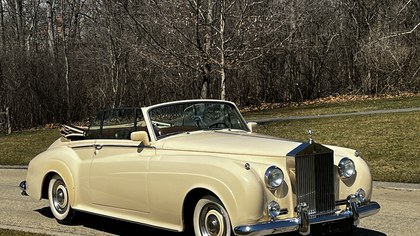 #24705 1962 Rolls-Royce Silver Cloud II