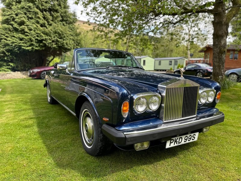 ICONIC 1977 ROLLS-ROYCE CORNICHE DROPHEAD COUPE