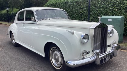 ROLLS ROYCE SILVER CLOUD 2 1961   PLATE INCLUDED SUPERB