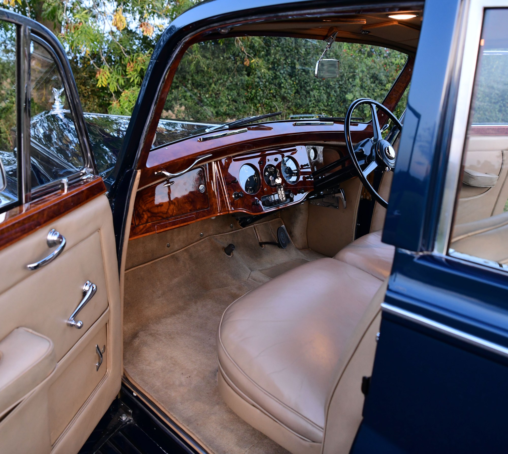 SOLD 1954 Rolls Royce Silver Dawn by James Young, foto 10