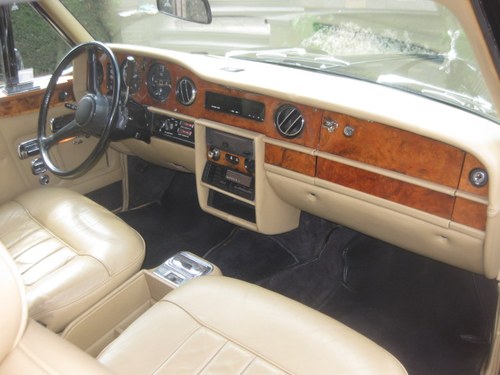 1981 Rolls Royce Corniche - 6