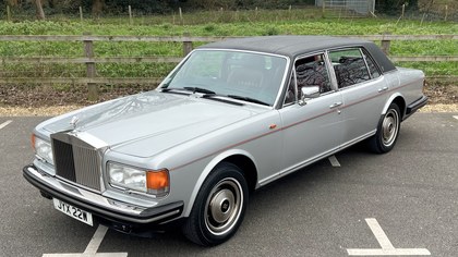 ROLLS ROYCE SILVER SPUR 6.8 // 1 Owner // 6200 miles // px