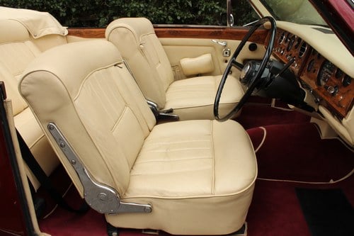 1968 Rolls Royce Corniche - 9