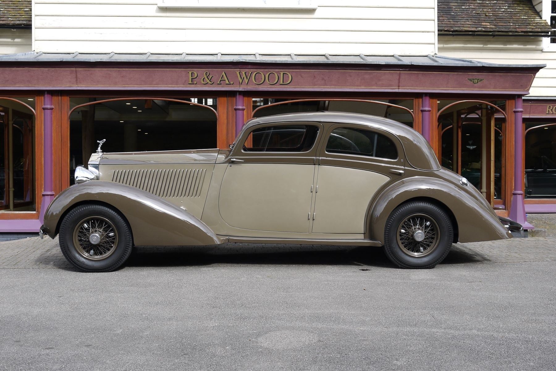 Rolls-Royce Phantom III 1937 Sports Saloon by Gurney Nutting, foto 2