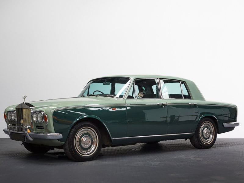 Rolls-Royce Silver Shadow - Chippendale Dash & A/C