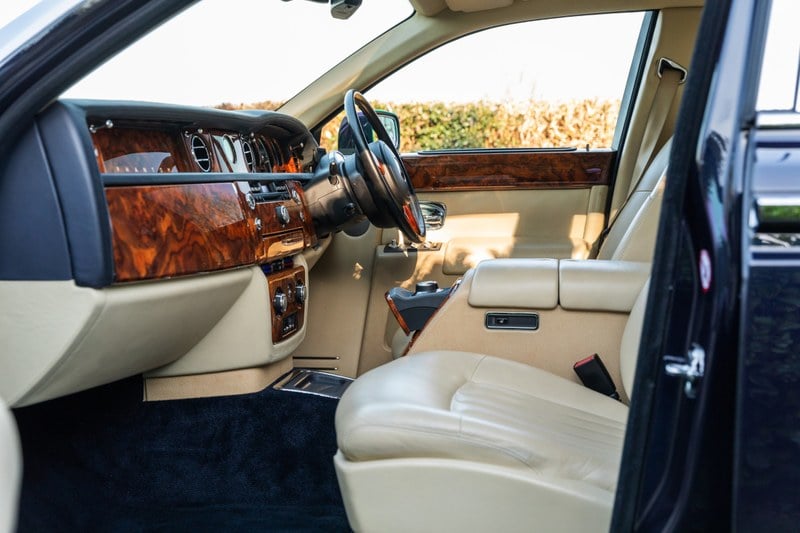 2006 Rolls Royce Phantom - 2 2006 Rolls Royce Phantom - 2