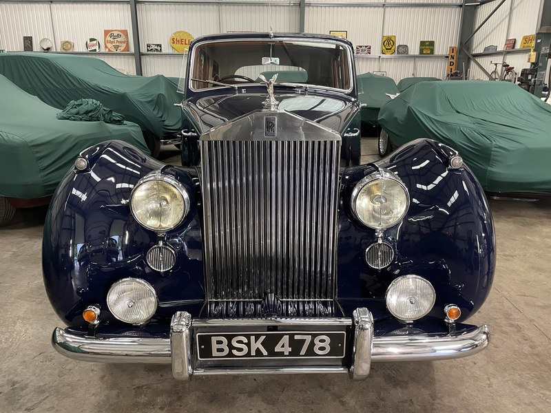 ROLLS ROYCE SILVER DAWN
