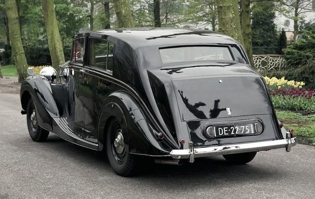 1947 Rolls Royce Silver Wraith - 2 1947 Rolls Royce Silver Wraith - 2
