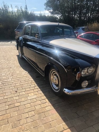 Wanted Flying Spur 1960s Era