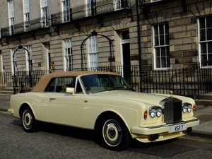 1988 ROLLS CORNICHE CONVERTIBLE - JUST 36K MILES - SHOWSTOPPER ! VENDU
