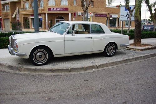 1973 Rolls Royce Corniche Coupe LHD chrome bumper model SOLD
