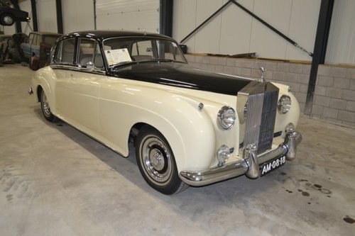 1959 Online Auction: Rolls-Royce Cloud 1 VENDUTO