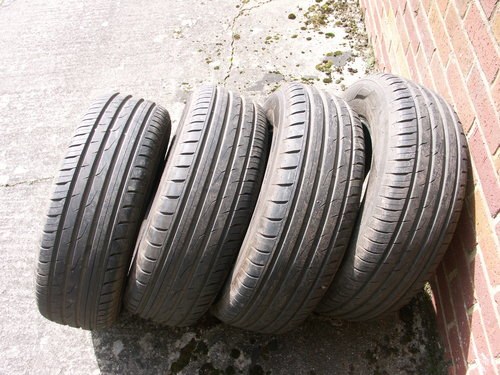 Tojo 215/70/R15 Tyres In vendita