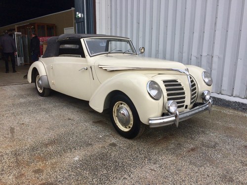 1939 One of the most beautiful French cars of all time For Sale