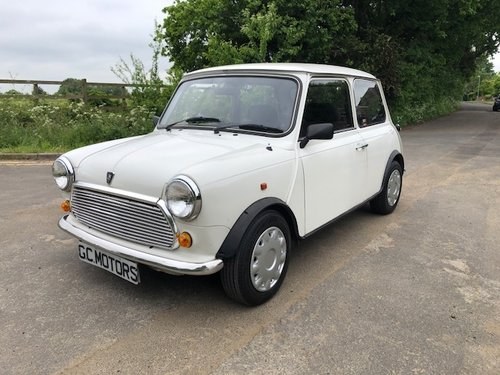 1994 Rare Mini 35 in white with 2 lady owner 29k Miles SOLD