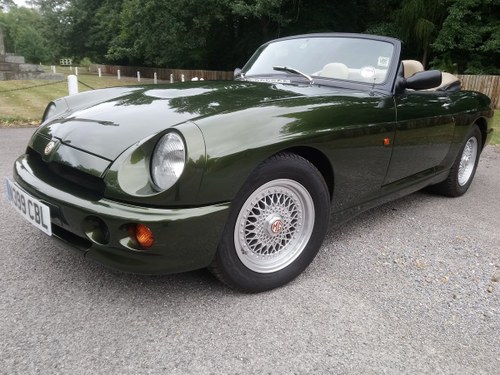 1995 ROVER MG RV8 3.9ltr Low mileage Stunning all round SOLD