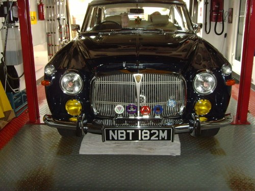 1973 Beautiful immaculate example Rover P5B saloon. SOLD