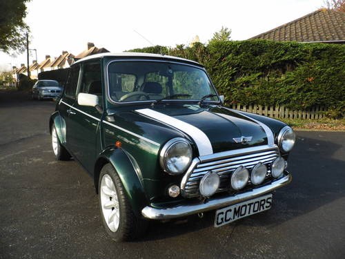 Mini Cooper Sport 2000 W reg only 1,090 Miles For Sale