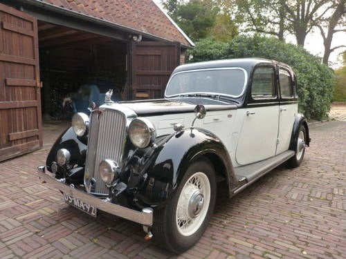 1938 Fully restored Rover 16 HP rhd For Sale