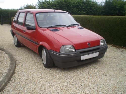 Lot 2 - A 1993 Rover Metro City 1.1 - 11/04/18 For Sale by Auction