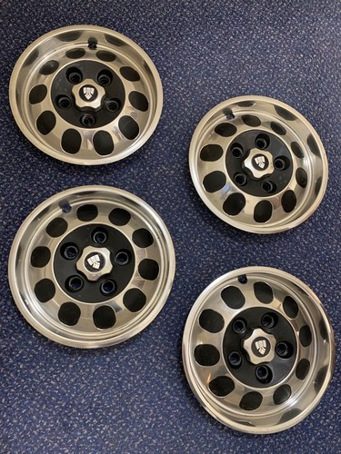1984 Rover  SD1  Hubcaps, Original and Immaculate  For Sale