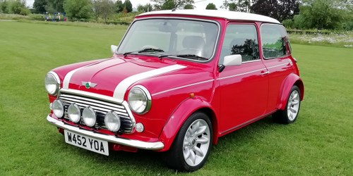 2000 Rover Mini Sportpack Solar Red/Old English White For Sale