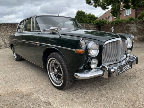 lovely 1973 Rover P5b Coupe in Arden Green SOLD