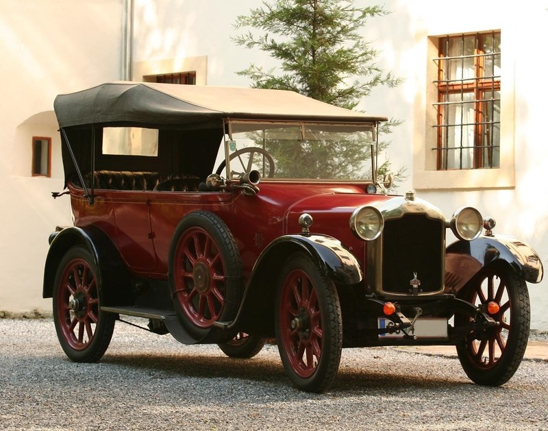 1920 Rover 75