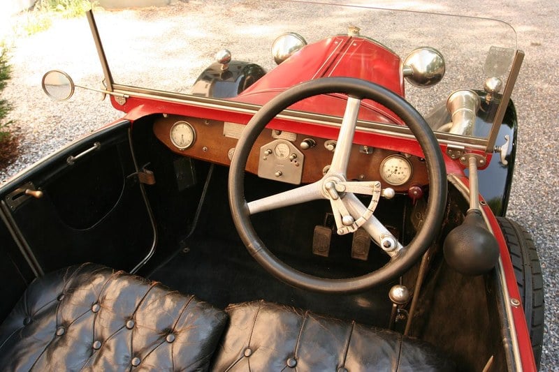 1920 Rover 75 - 7
