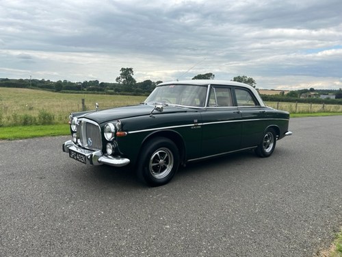 1972 Rover P5B Saloon in Arden Green SOLD
