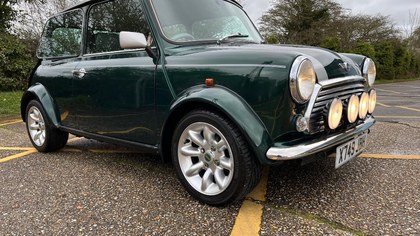 2000 Rover Mini Cooper Sport. Only 33k and a FSH. Stunning.