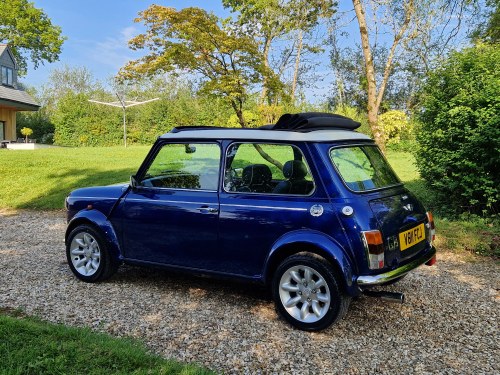 2000 Outstanding Mini Cooper Sport On Just 29900 Miles From New! VENDIDO