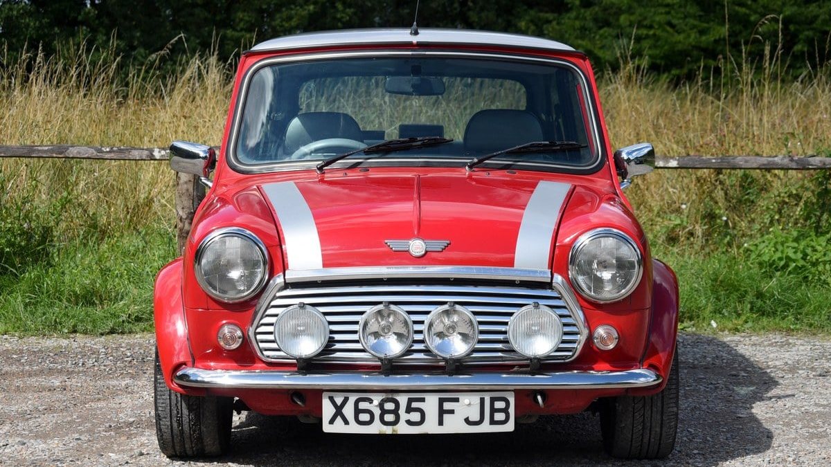 2000 R Mini 2000 Mini Classic Red Manual, 4 speed Right Hand Drive in Worcester ...
