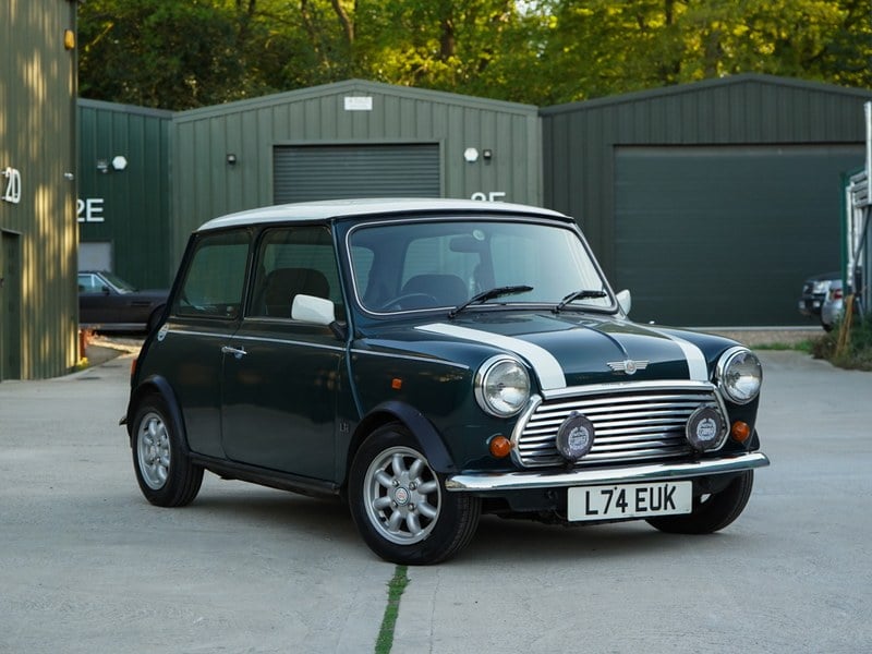 Rapid Classics: Eine Suche. Alle Oldtimer. 11 » Rapid Classics: Eine Suche. Alle Oldtimer. 1993 Rover Mini - Unique Automatic, 30,000 Miles