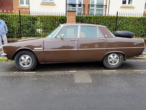 1974 Rover P6