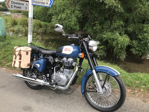 2015 Beautiful Royal Enfield 500 EFI as new. For Sale