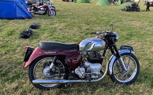 1961 Royal Enfield Constellation (700cc twin). (picture 1 of 1)