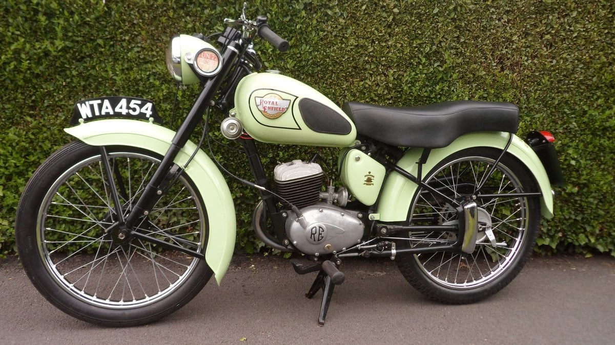 1957 Royal Enfield ENSIGN 150 Green Manual, speed Right Hand